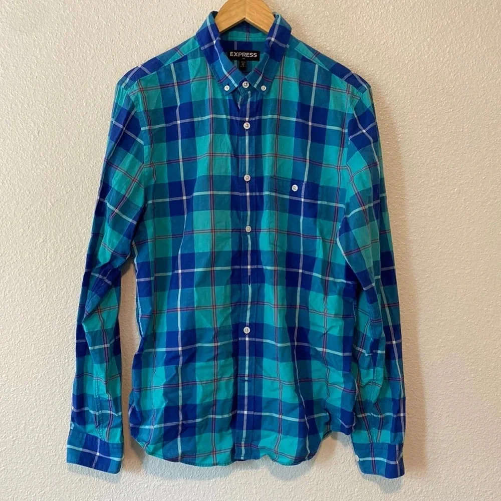Express men’s button up flannel pattern size medium 15– 15 and 1/2